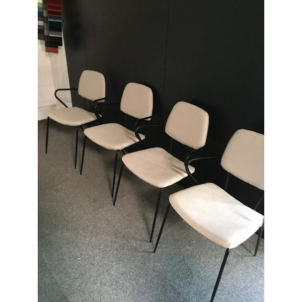 chaise de salle a manger ou cuisine en tissu beige