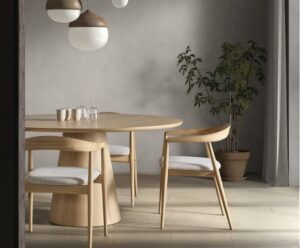 BRIDGE - CHAISE AVEC ACCOUDOIRS PURA CASTLE LINE CHENE NATUREL MEUBLES DUQUESNOY FRELINGHIEN NORD LILLE ARMENTIERES