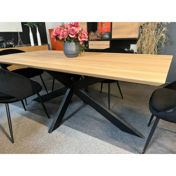 TABLE JACK CASTLE LINE RECTANGULAIRE EN CHENE PIETEMENT MIKADO METAL NOIR LONGUEUR 2 METRES MEUBLES A FRELINGHIEN