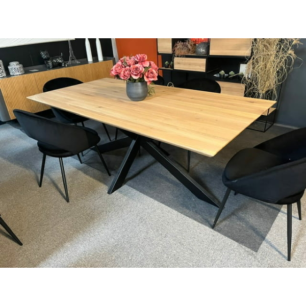 TABLE JACK CASTLE LINE RECTANGULAIRE EN CHENE PIETEMENT MIKADO METAL NOIR LONGUEUR 2 METRES MEUBLES DUQUESNOY
